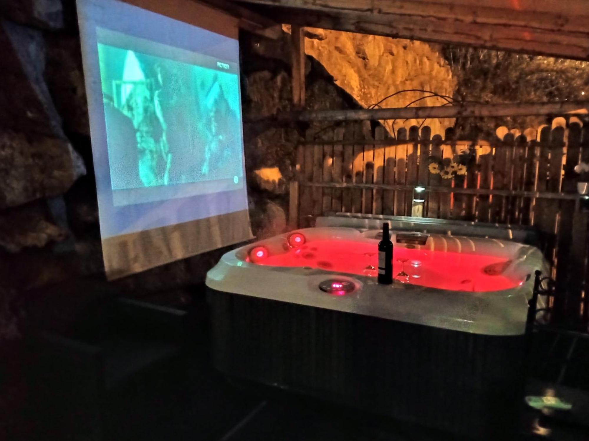 Le Love Chalet Des Alpes Guillestre Exterior photo